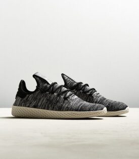 Pharrell Williams Tennis HU Primeknit Sneaker