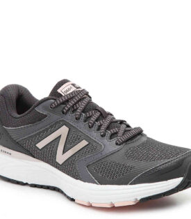 560 V7 RUNNING SHOE - WOMEN'S